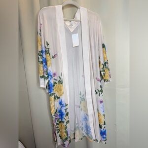 Ember floral kimono robe Size XL #loungewear #cozy